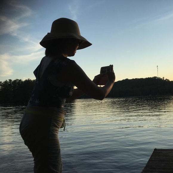 Meet your Posher, Joycelyn - Picture 1 of 1